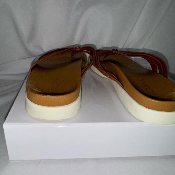 Vionic sandals size 5 - Picture 10 of 14